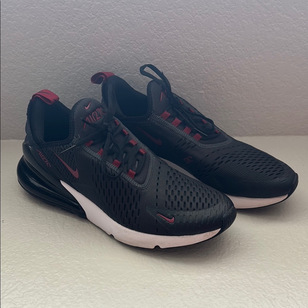 NIKE Air Max 270 Men's Shoes